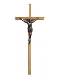 Croix boix avec Christ